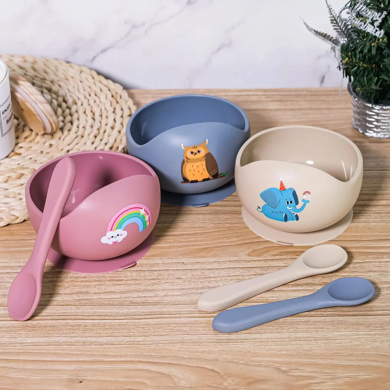 Bol et cuillère d’alimentation en silicone pour bébé