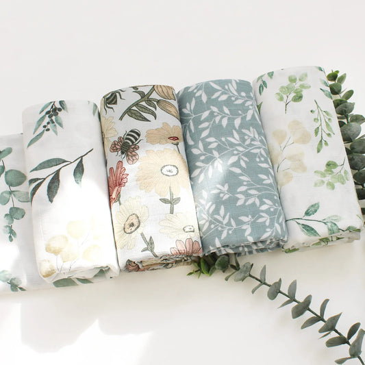 Couverture bébé imprimée à feuilles d’eucalyptus