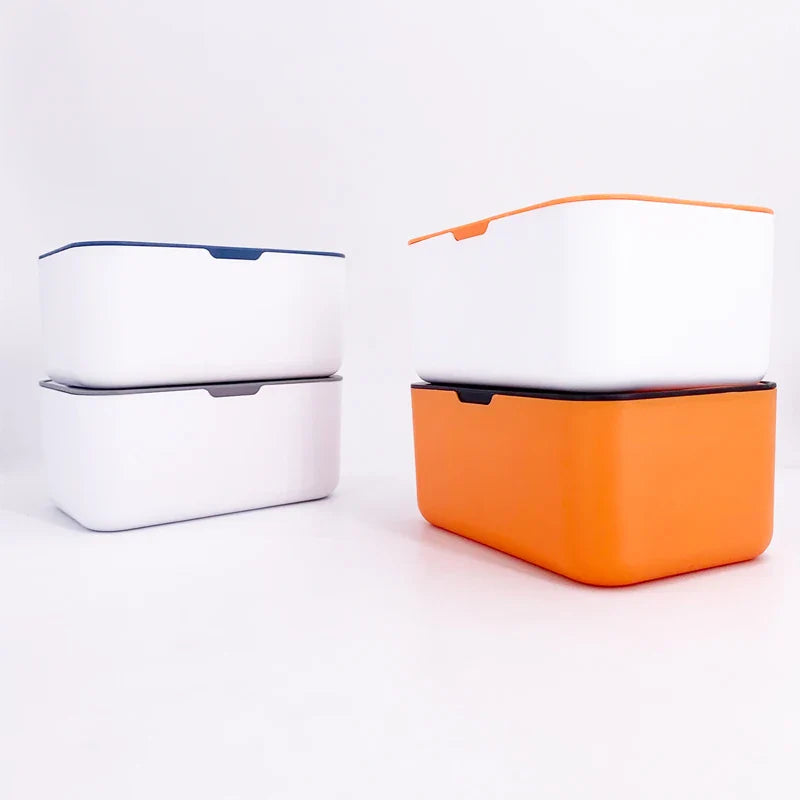 Distributeur de lingettes avec couvercle